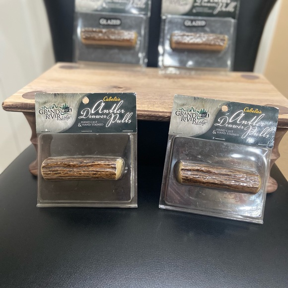 Cabela’s by Grand River Lodge Moose antler pulls. Hand casted and glazed. - Picture 5 of 5